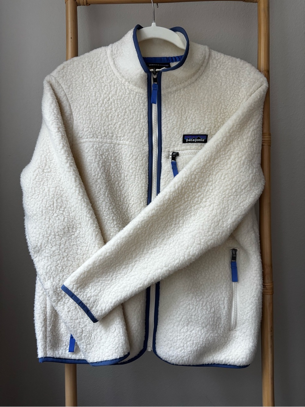Patagonia Cream Teddy Fleece Jacket with Navy Trim - Picture 2 of 5